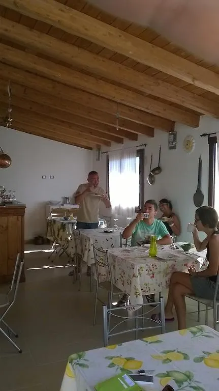 Il Mirto Di Paola Bed & Breakfast Torpe